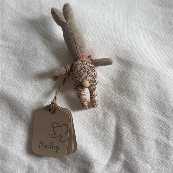 Tiny Maileg Baby Rabbit - Rose  BNWT - Picture 3 of 3